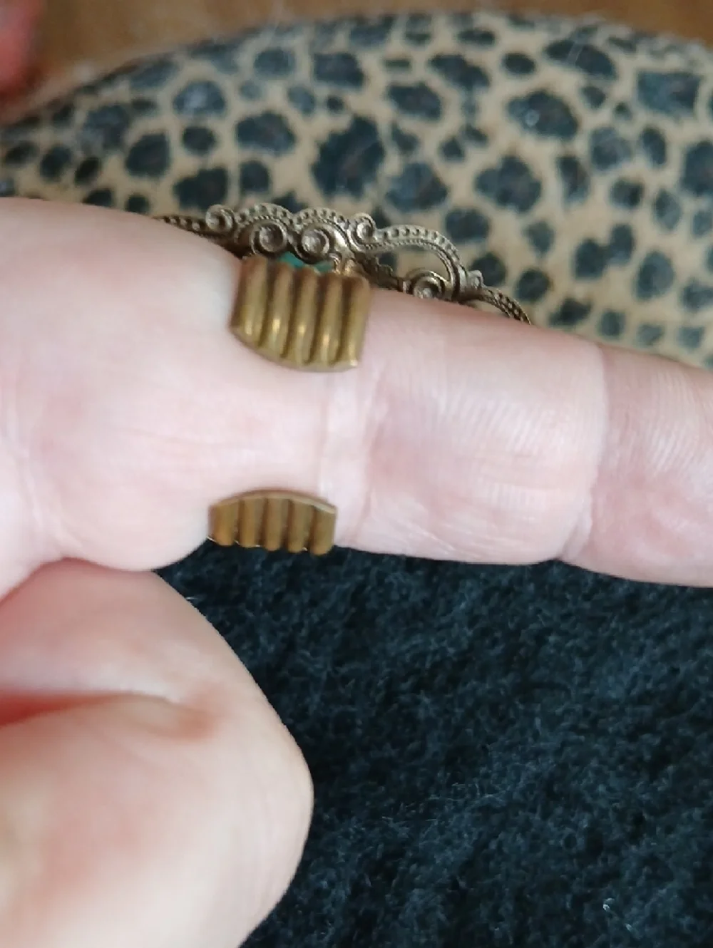 Jan Michaels Of San Francisco‎ Faux Turquoise Carved Bird Cameo Lace Bronze Ring